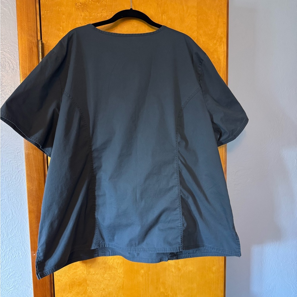 Cherokee Charcoal V-Neck Scrub Top - Picture 2 of 4